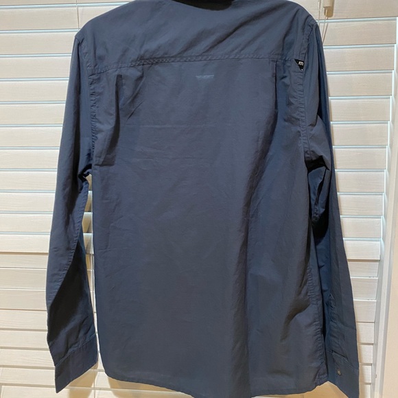Travis Mathew Button Up - Size L - Picture 4 of 5